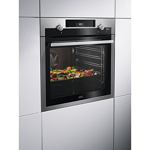 AEG BCE455020M Einbaubackofen / Backofen mit Dampfzugabe für knusprige